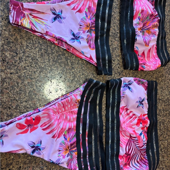 SHEIN Other - Matching Bestie Bikinis! 🌺 Floral Bikini Set with Black Stripes